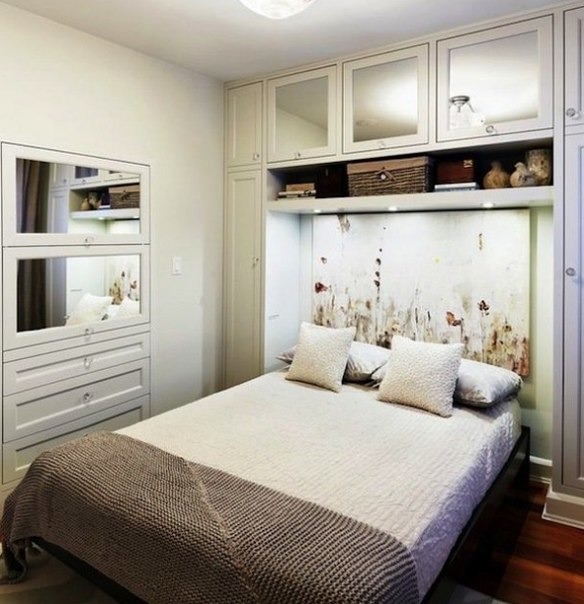 расстановка мебели в маленькой спальне расстановка мебели в маленькой комнате