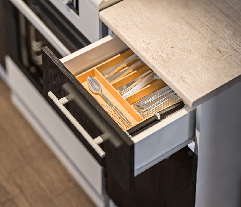 Кухонные гарнитуры, Кухонный гарнитур Элен Белый/Дуб Планк,Дуб Мажор/МетрополитанR5 1,7 м