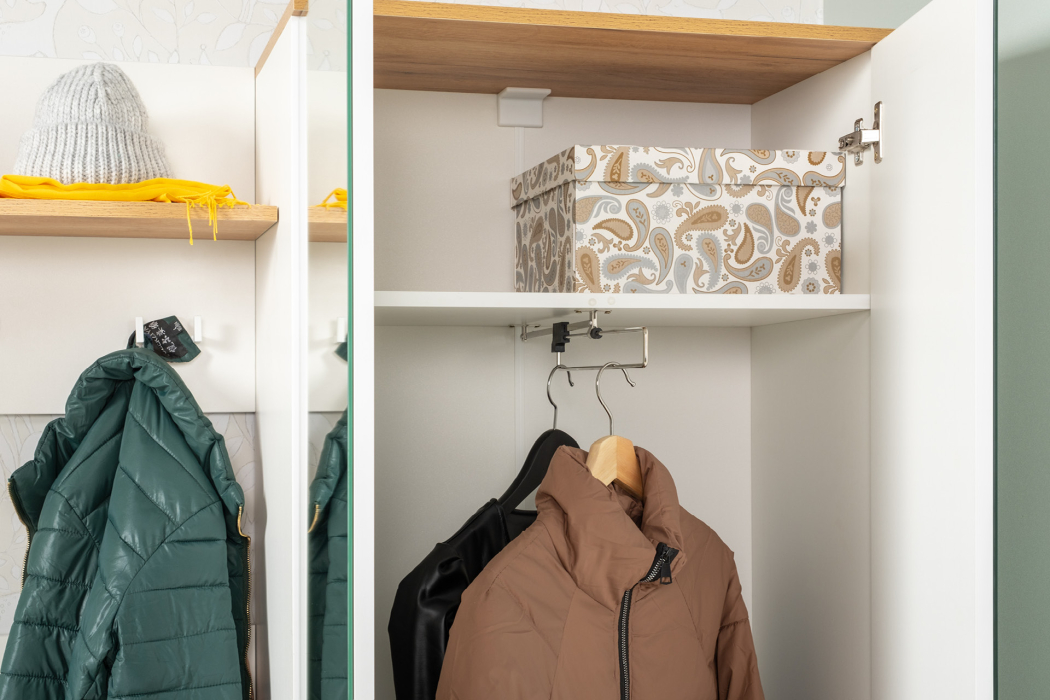 Настенные, Вешалка Октава 15.14.01, белая шагрень, дуб золотой крафт